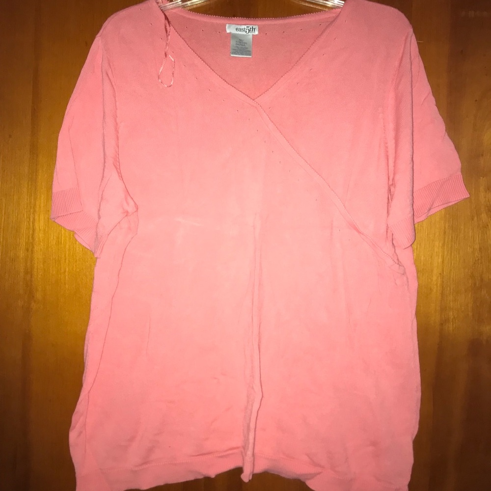 Light short sleeve sweater